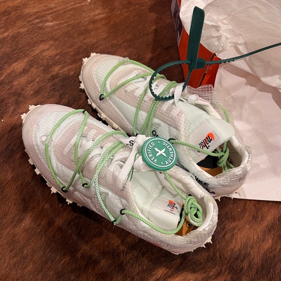 OFF-WHITE WAFFLE RACERS - Picture 2 of 5